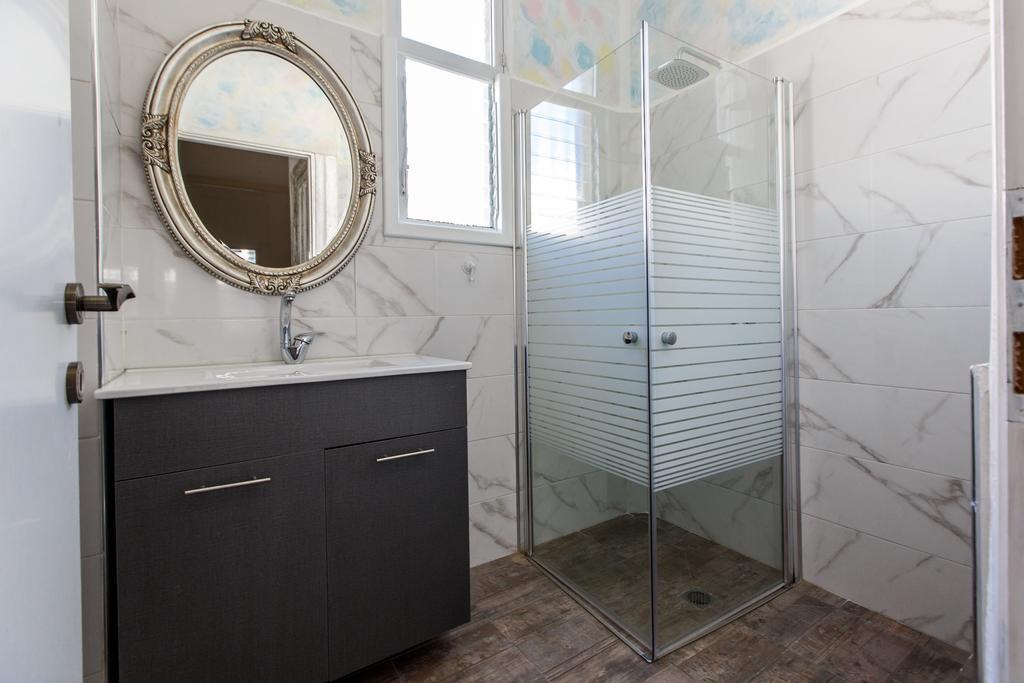 Designed Beach Apartments Tel Aviv Room photo