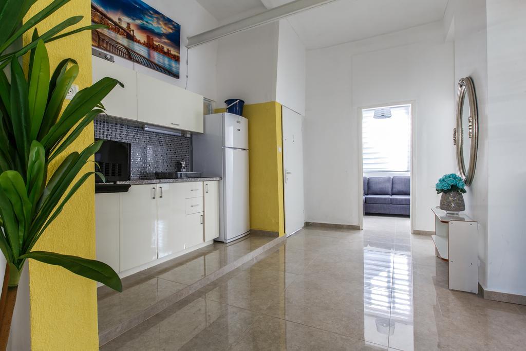 Designed Beach Apartments Tel Aviv Room photo