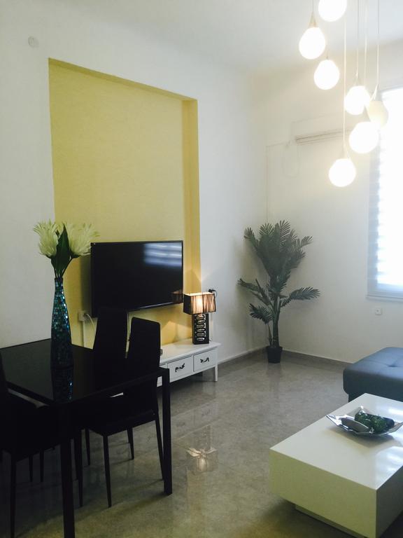 Designed Beach Apartments Tel Aviv Room photo