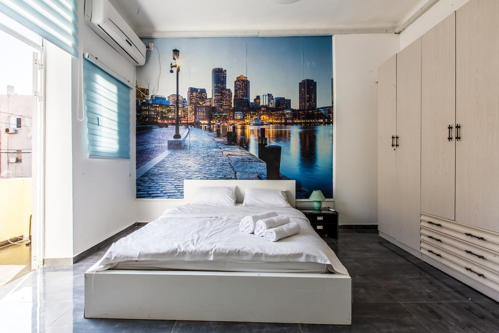 Designed Beach Apartments Tel Aviv Exterior photo