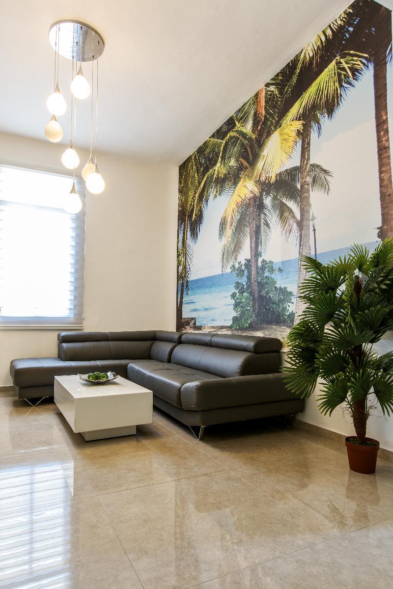 Designed Beach Apartments Tel Aviv Exterior photo